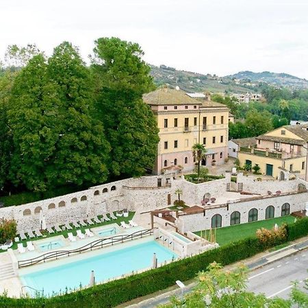 Hotel Corte Dei Tini テーラモ エクステリア 写真