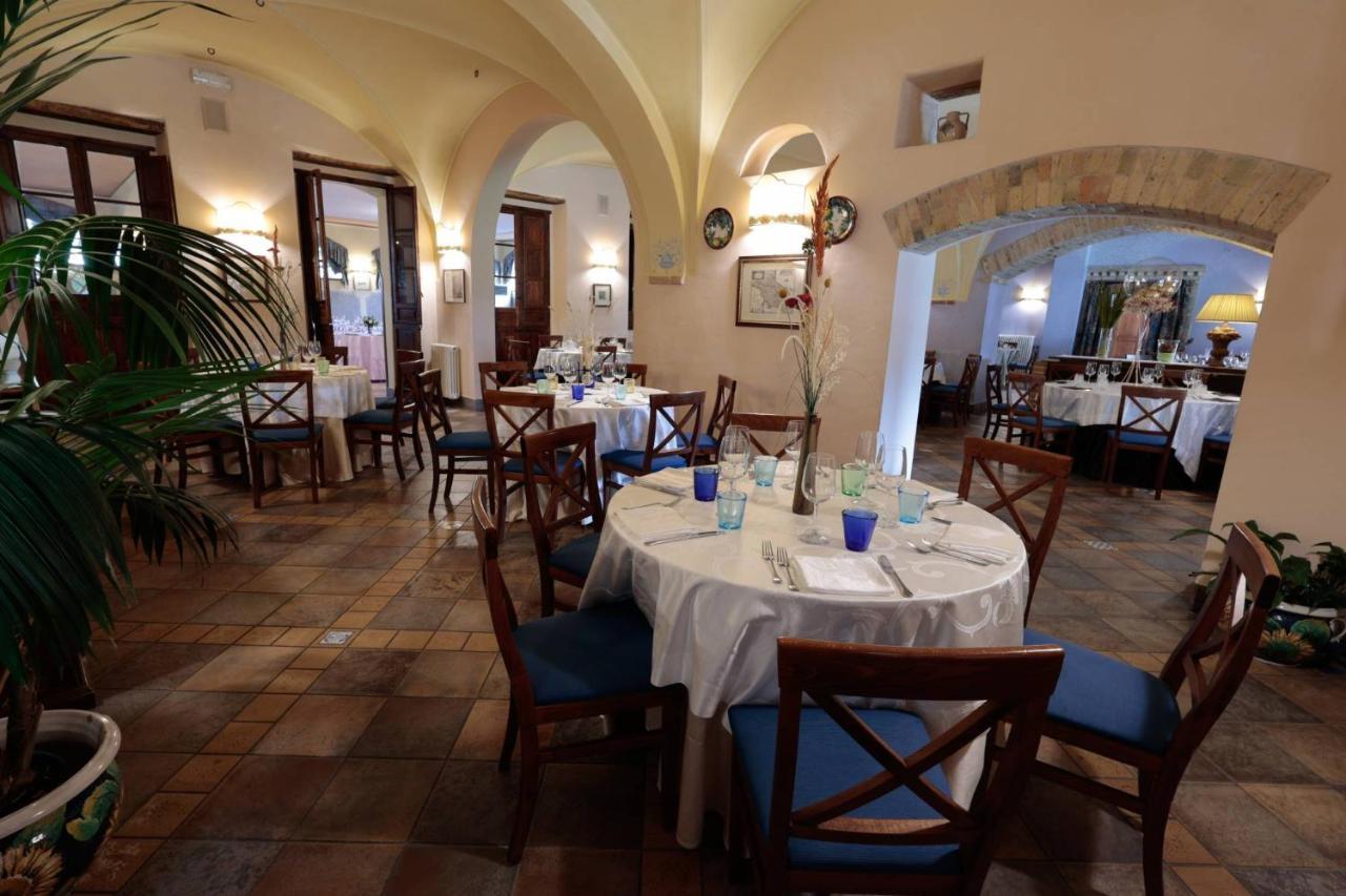Hotel Corte Dei Tini テーラモ エクステリア 写真