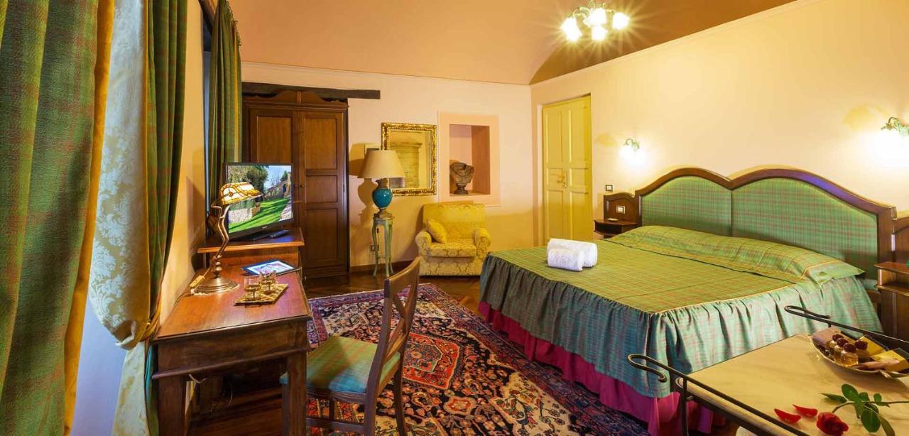 Hotel Corte Dei Tini テーラモ エクステリア 写真