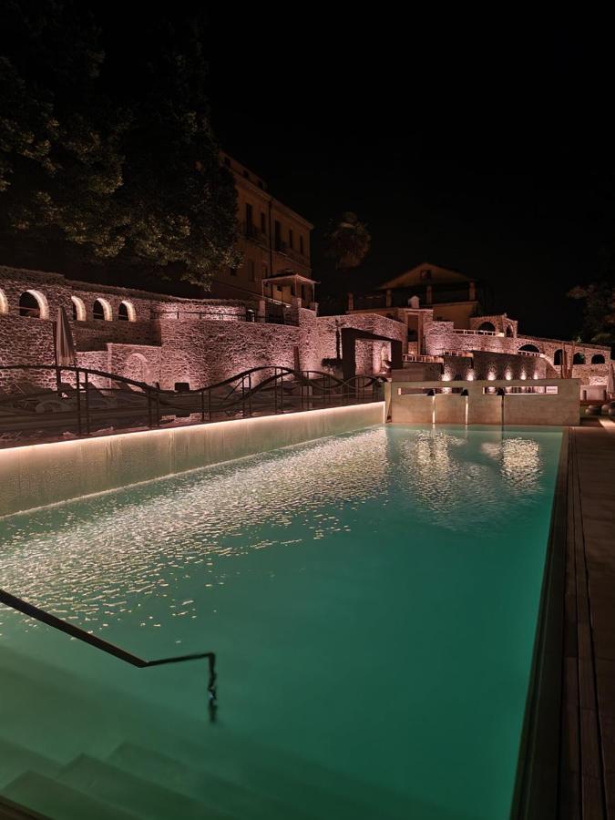 Hotel Corte Dei Tini テーラモ エクステリア 写真