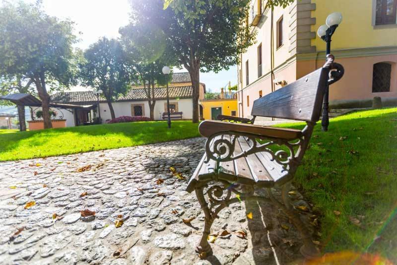 Hotel Corte Dei Tini テーラモ エクステリア 写真