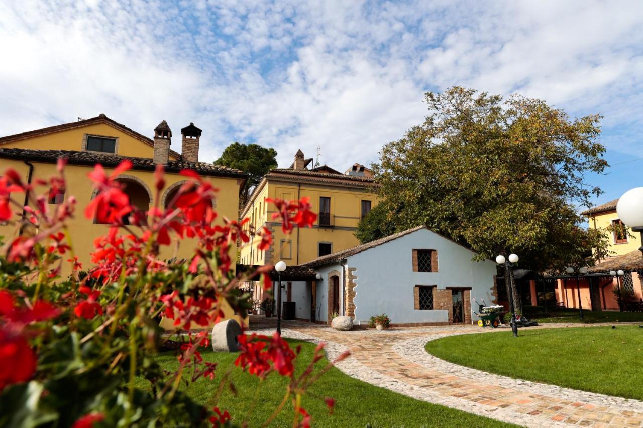 Hotel Corte Dei Tini テーラモ エクステリア 写真