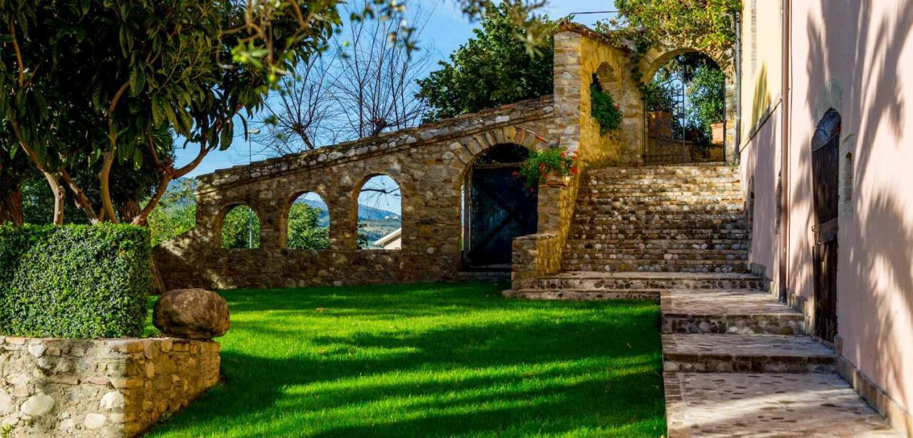 Hotel Corte Dei Tini テーラモ エクステリア 写真