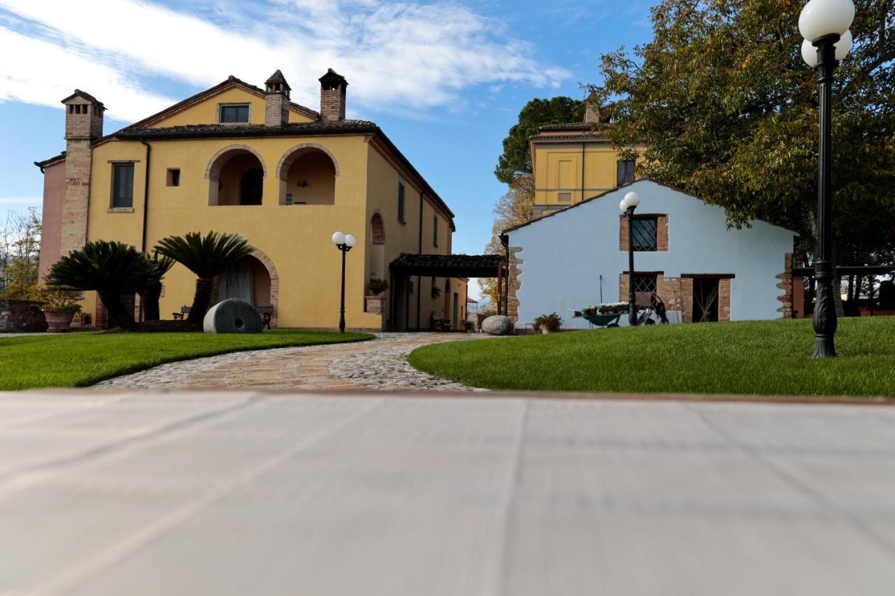 Hotel Corte Dei Tini テーラモ エクステリア 写真